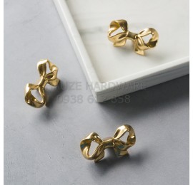 Thế Giới Tay Nắm